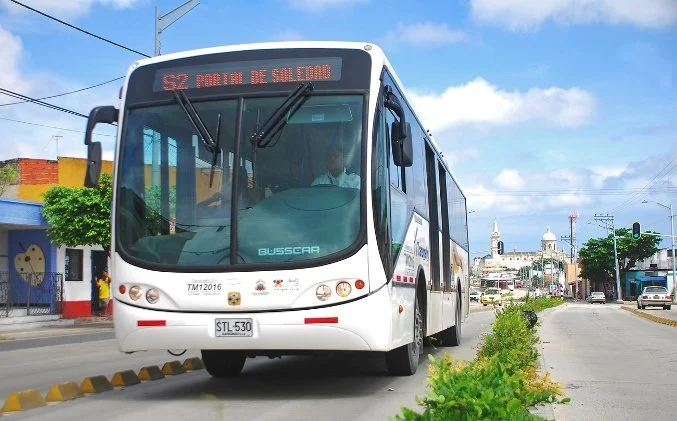 AMB FIJA NUEVAS TARIFAS DE TRANSPORTE PÚBLICO COLECTIVO Y TRANSMETRO