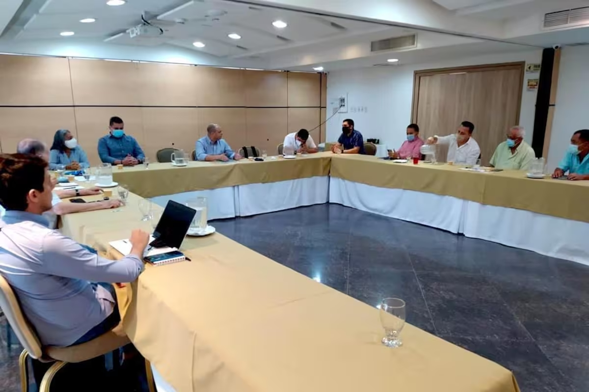 En concertación con empresas, Barranquilla se prepara para una nueva era del transporte público