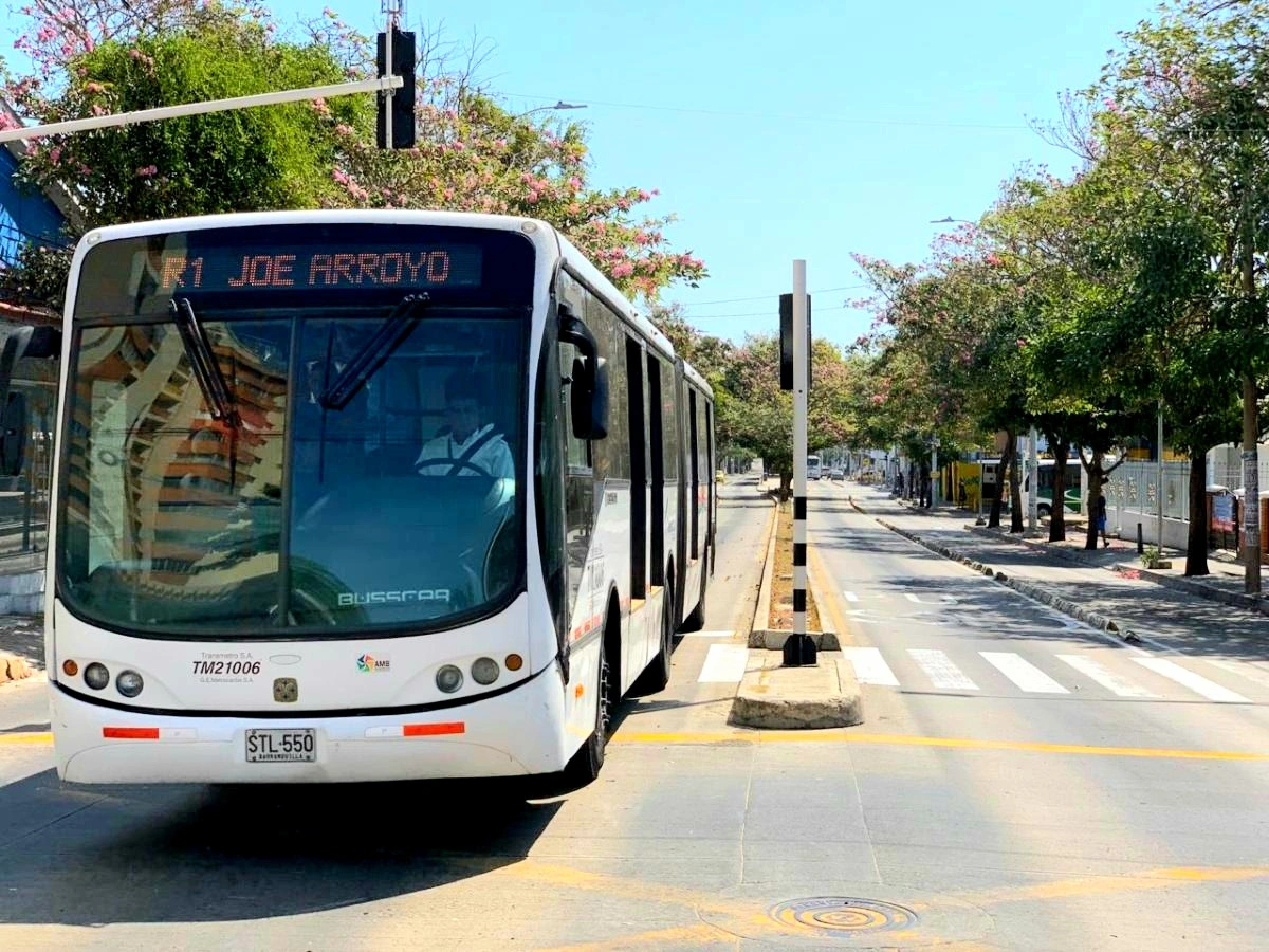 Junta del AMB autoriza reajuste de $ 200 para buses urbanos y Transmetro